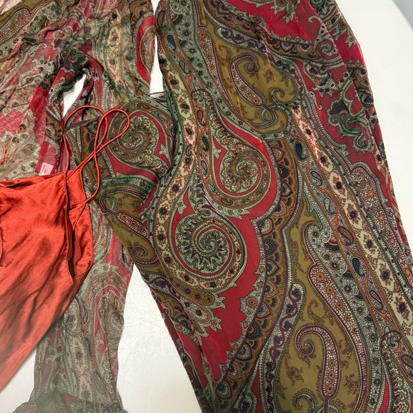 Kay Unger NY beautiful 3 piece set Pants, camo, wrap over shirt size 10 - Picture 4 of 11